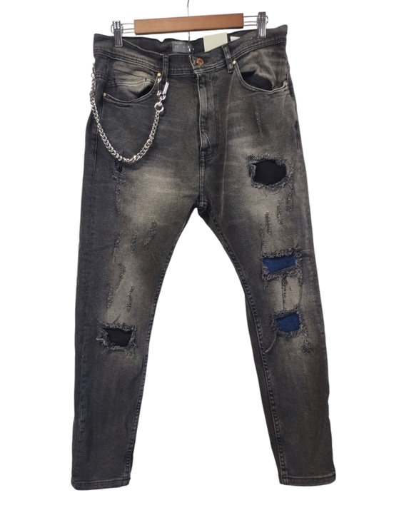 Zara Other - Zara Man Carrot Fit Black Ripped Jeans Men's 32 Distressed Removable Chain NWT